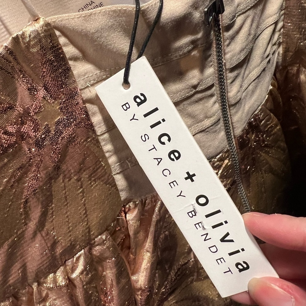 NWT ALICE + OLIVIA Foley Floral Jacquard Mini Dress in Rose Gold